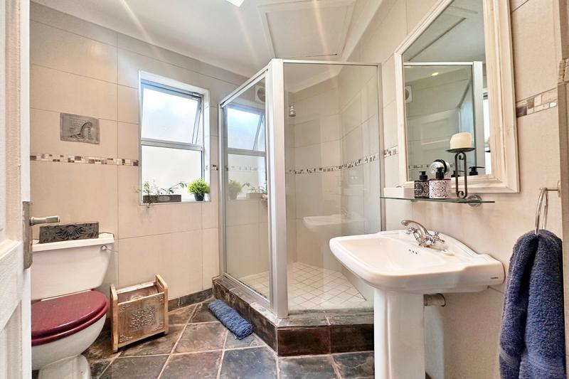 To Let 3 Bedroom Property for Rent in Van Riebeeckstrand Western Cape